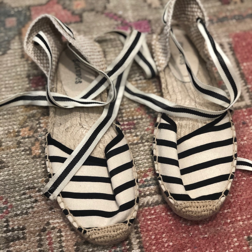 Soludos Sandals slides